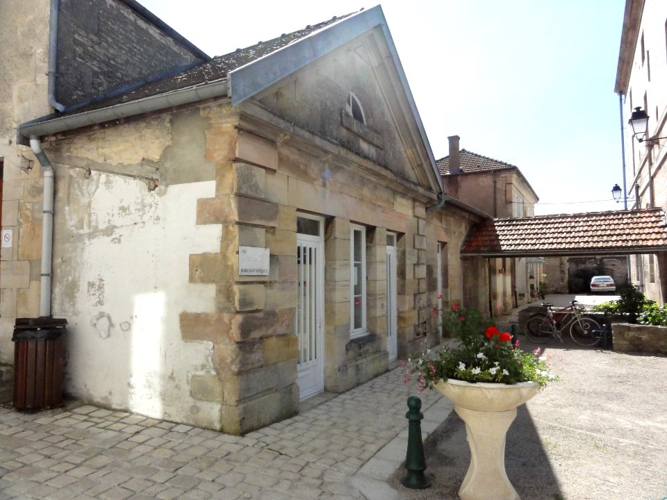 Doulaincourt, bibliothèque