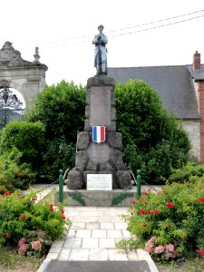 Dizy-le-Gros (Aisne) monument aux morts