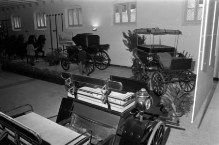 Diverse historische hofauto's, Bestanddeelnr 925-6199