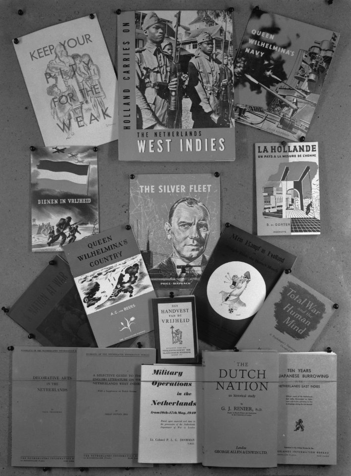 Diverse Engelstalige (en 1 Franstalige en 2 Nederlandse ) publicaties over Nede, Bestanddeelnr 935-1883
