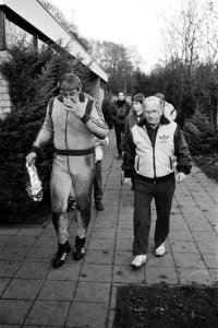 Doelman Piet Schrijvers (l) en bondscoach Rijvers, Bestanddeelnr 932-7705