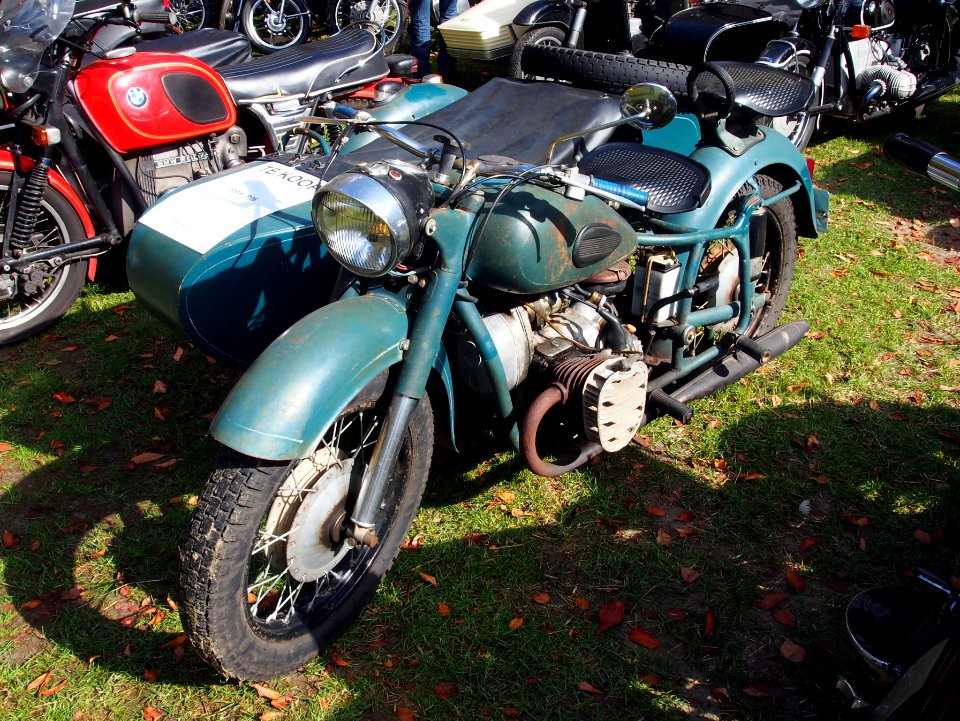 Dnepr K 750 with sidecar with sidecar pic2