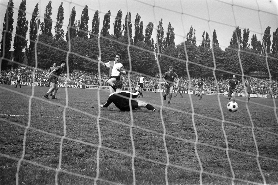Doelpunt van Schneider (Feyenoord), Bestanddeelnr 924-5607