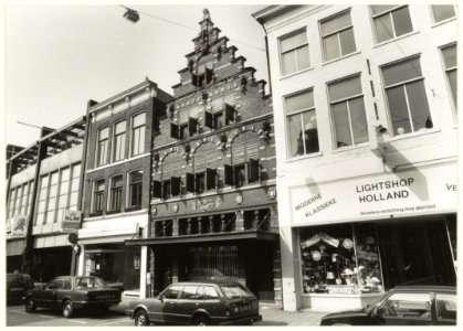 Diverse panden in de Kruisstraat. NL-HlmNHA 54031792