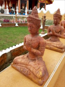 Divine statue - Wat Hiranyawat - Chiang Rai - 2017-01-02 - 003