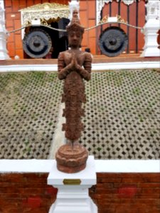 Divine statue - Wat Hiranyawat - Chiang Rai - 2017-01-02 - 001 photo