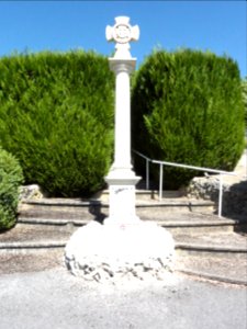 Doulaincourt, cimetière, croix centrale