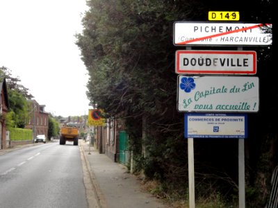 Doudeville (Seine-Mar.) entrée