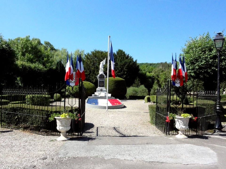 Doulaincourt, monument aux morts (01)