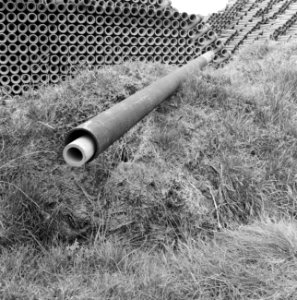 Drainage, buizen, staal, pijpen, drainbruggen, Bestanddeelnr 160-0383