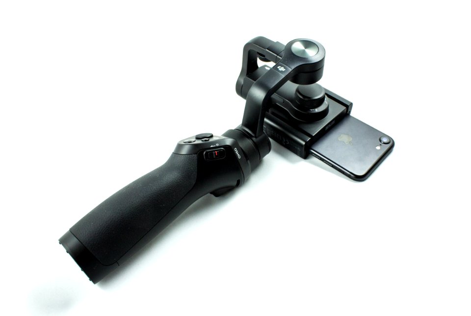 DJI OSMO mobile (backside with iPhone 7)