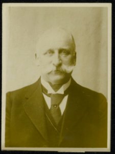 Dr. A. Schuld, directeur-geneesheer van het sanatorium Oranje Nassaus Oord t, Bestanddeelnr 158-0366