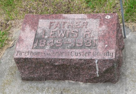 Dowse, Lewis R. grave