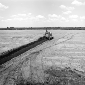 Drainage, diepdrainage, terreinen, polders, zand, cementstortsteenprojecten, dra, Bestanddeelnr 165-0802