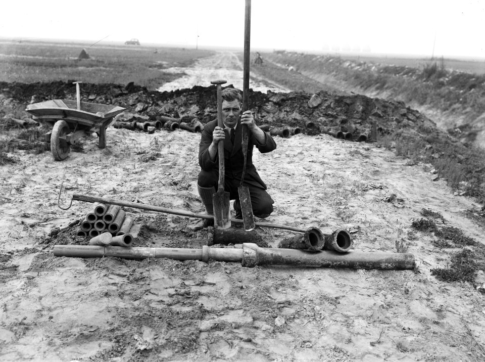 Drainage, gereedschappen, buizen, mannen, Bestanddeelnr 192-0899