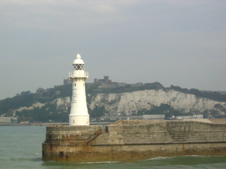 Dover-lighthouse-20040910-006