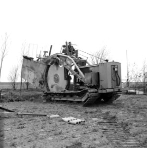 Drainage, arbeiders, machines, barth, Bestanddeelnr 160-0351