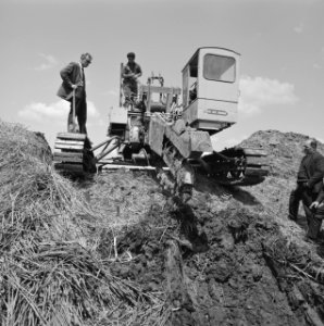 Drainage, diepdrainage, terreinen, polders, zandcementstortsteenprojecten, diepd, Bestanddeelnr 165-0793