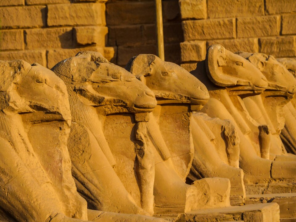 Sculpture antiquity statue