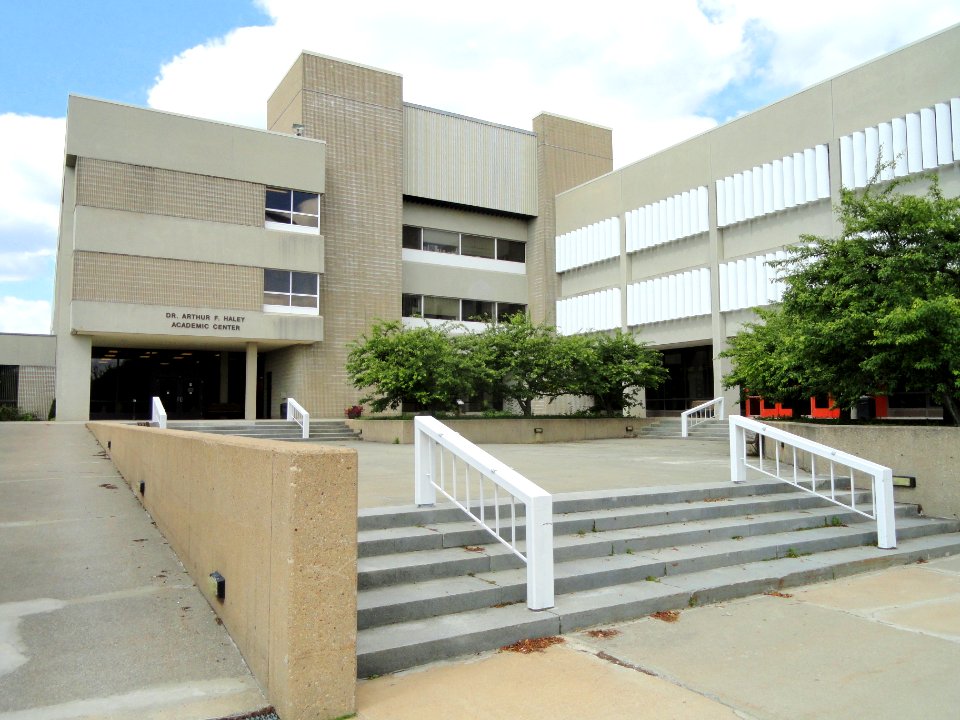 Dr. Arthur F. Haley Academic Center - Mount Wachusett Community College - DSC00916