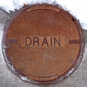 Drain (big font), LeBaron Foundry Inc, EJIW Made in USA - manhole cover - Cambridge, MA - DSC02654-001