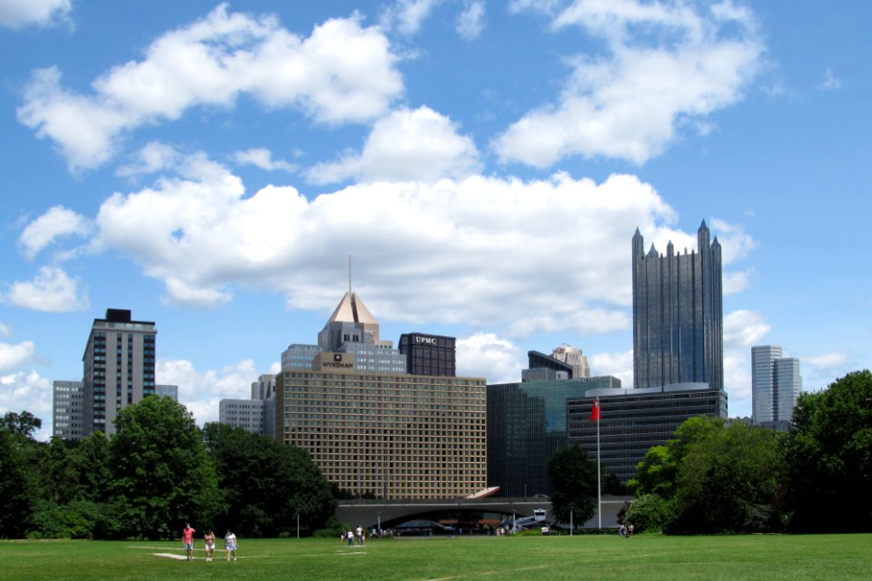 Downtown Pittsburgh skyline from Point Park, 2021-07-03