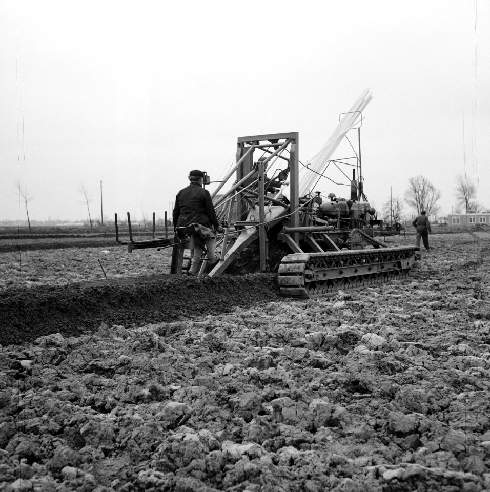 Drainage, machines, onderdelen, arbeiders, Bestanddeelnr 160-0472