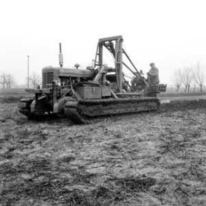 Drainage, machines, arbeiders, ende van den j, kessel van gebr, Bestanddeelnr 160-0445
