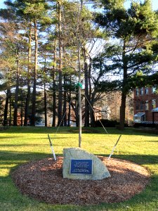 Dr. Thomas C. Dent memorial - Gordon College - DSC02700