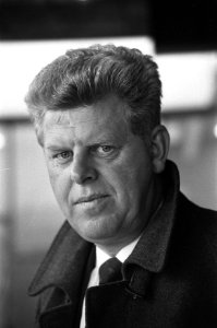 Dr. W.F. Duisenberg (op Schiphol), Bestanddeelnr 931-8478