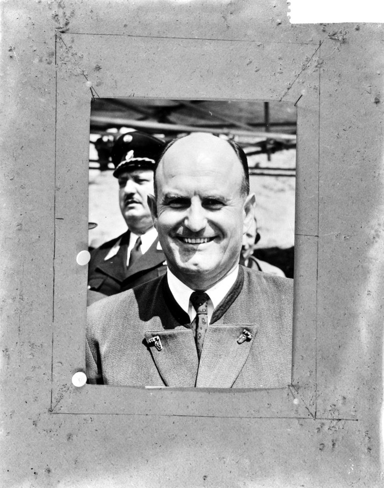 Dr Josef Klaus nieuwe Oostenrijkse bondskanselier (kop), Bestanddeelnr 916-0890