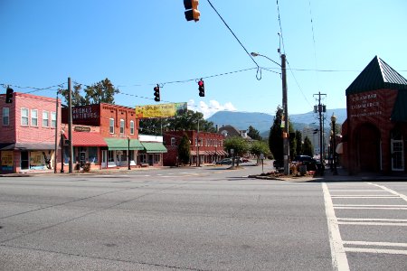 Downtown Chatsworth, Georgia, Sept 2017 1