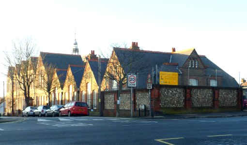 Downs Junior School, Rugby Road, Brighton (December 2013) (2)