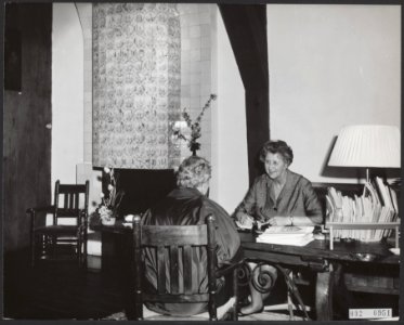 Directies, maatschappelijk werk, monumenten, Gunters-Hoffman, WJG,, Bestanddeelnr 092-0951