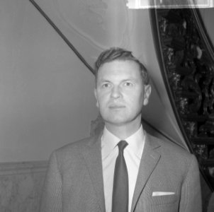 Directeur ir. C. Biemond (van Gem. Waterleid. ) afscheid genomen in Rijksmuseum., Bestanddeelnr 917-2903