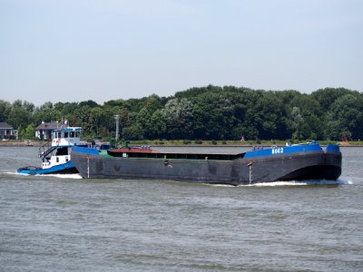 Dirk II - ENI 02210714 pushing B602 - Split Hopper Barge 600 m3 - Baars BV, pic2