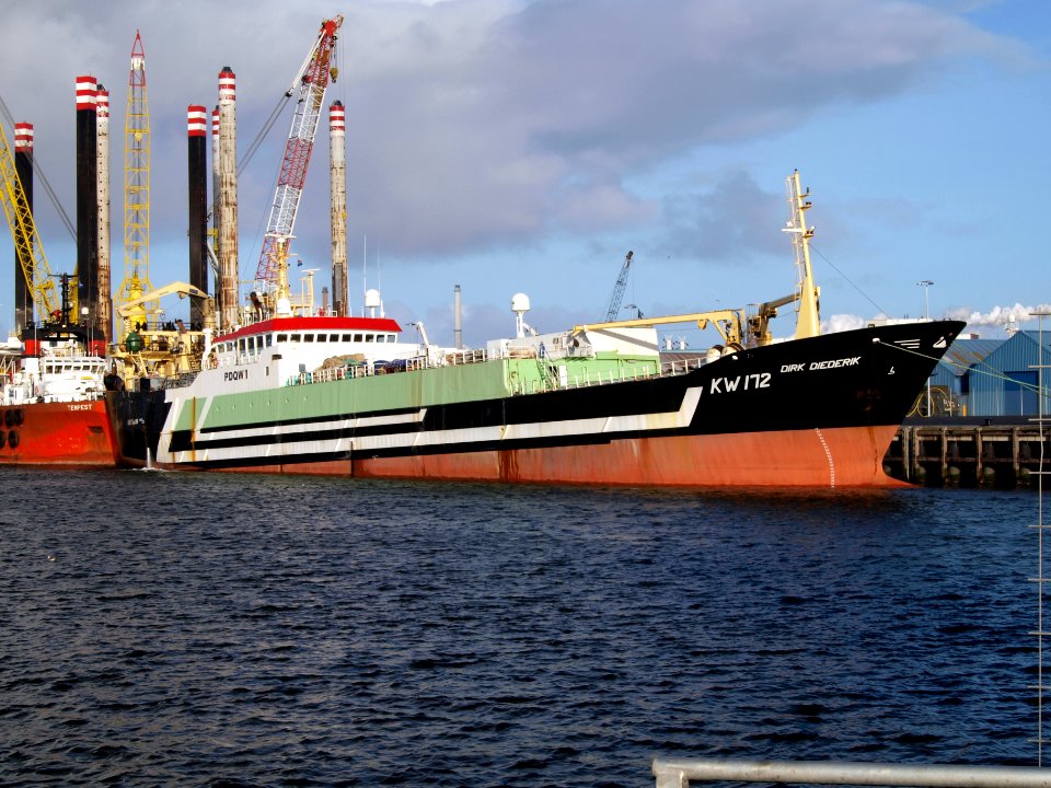Dirk Diederik Kw 172, IMO 8918318, at IJmuiden