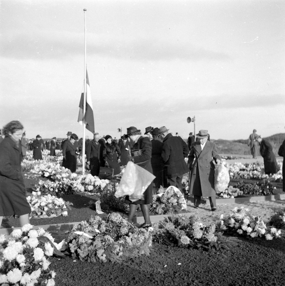 De erebegraafplaats Bloemendaal in Overveen, Bestanddeelnr 255-9106