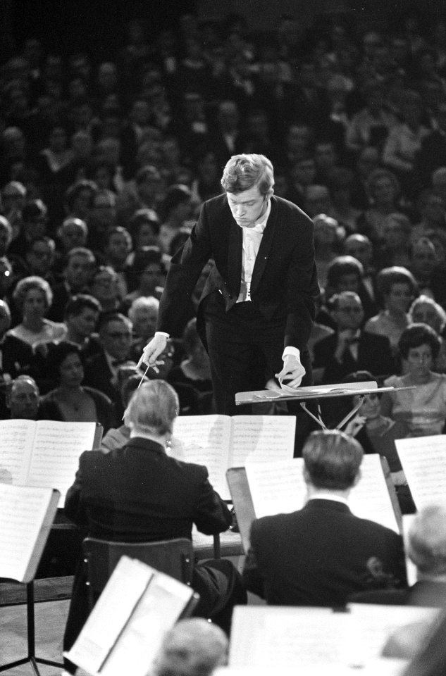 Dirigent Edo de Waart dirigeert het Concertgebouw-orkest, Bestanddeelnr 919-7332