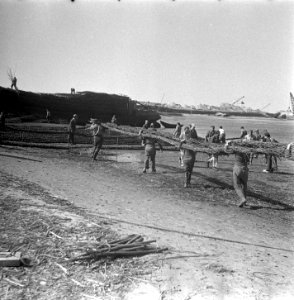 De Schelphoek op Schouwen. Film transport zinkstukken, Bestanddeelnr 905-8271