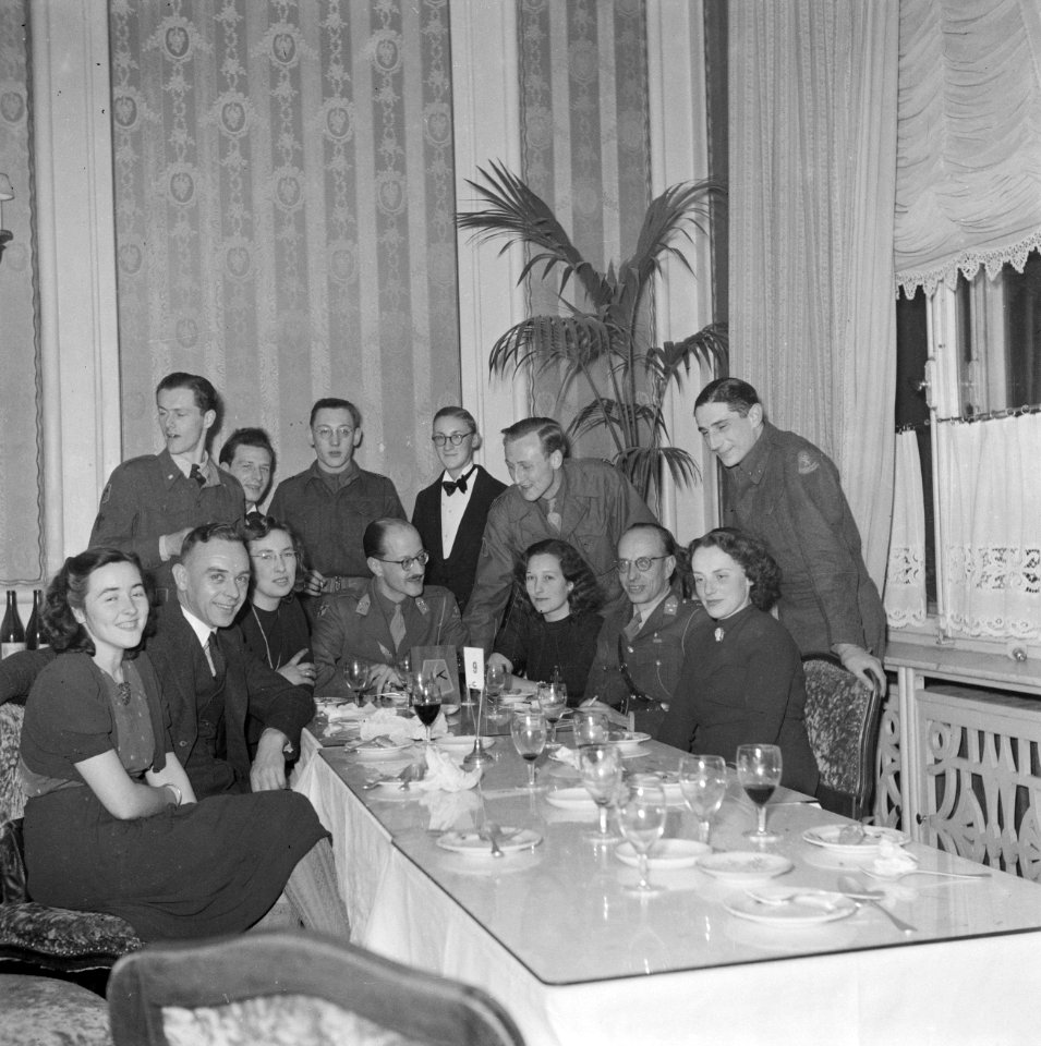 De algemeen secretaris reorganisatie van de hofhouding en daarna kamerheer in bu, Bestanddeelnr 255-9061