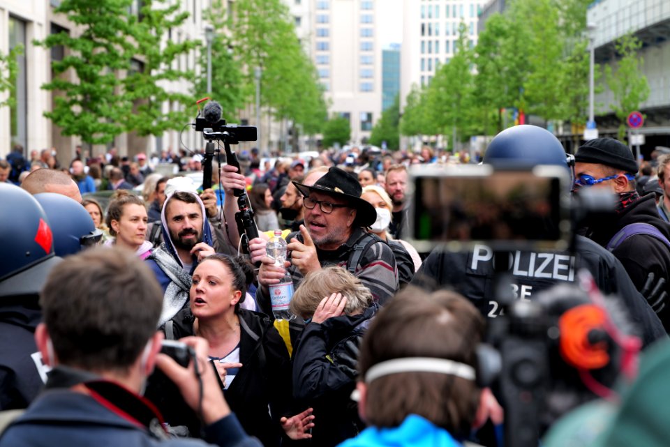 Conspiracist protest Berlin 2021-05-22 53