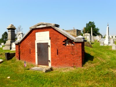 Cong Cem Hamilton Watterston Vault