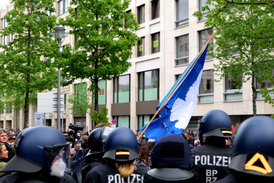 Conspiracist protest Berlin 2021-05-22 61