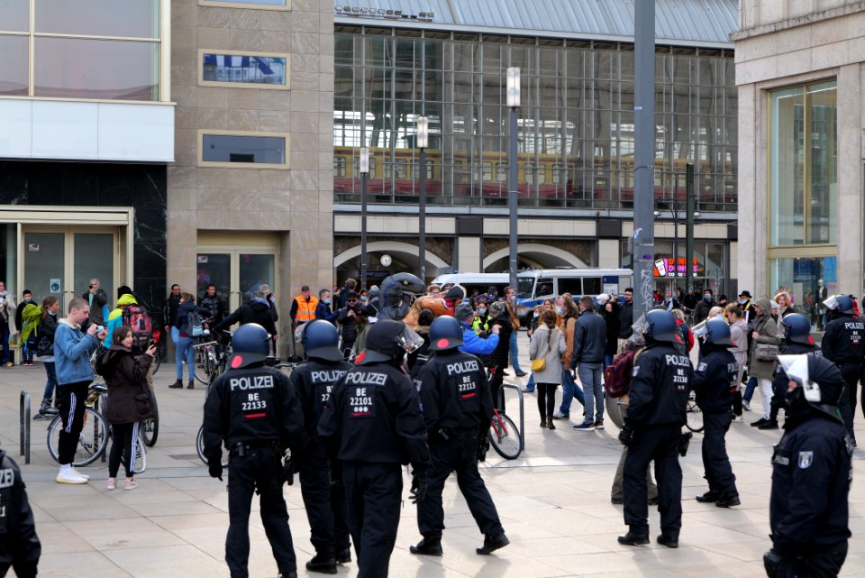Conspiracist protest Berlin 2021-03-28 34