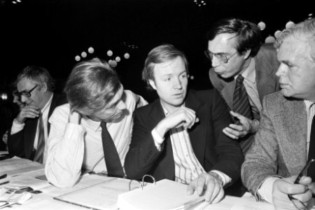 Congres D66 in Utrecht v.l.n.r. Glastra van Loon , Terlouw, Brinkhorst en Ten , Bestanddeelnr 929-0131