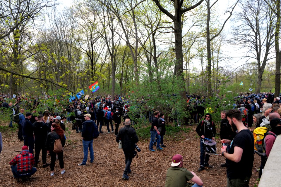Conspiracist protest Berlin 2021-04-21 178