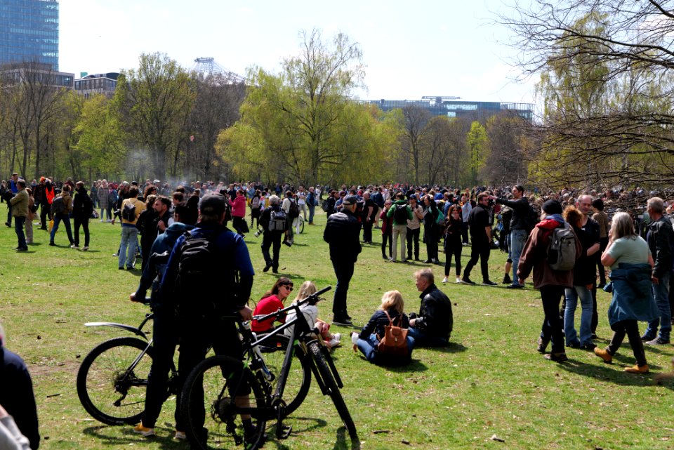 Conspiracist protest Berlin 2021-04-21 98