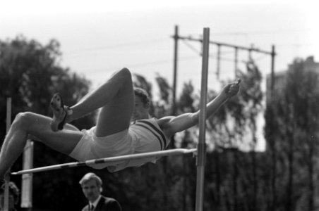 Dames atletiek vijfkamp en Heren tienkamp Nederland, Belgie Groot Brittannie te , Bestanddeelnr 922-5014