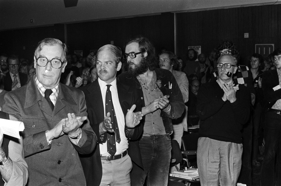 Congres PPR in Amsterdam v.l.n.r. minister Trip , De Gaay Fortman , vice-voorzi, Bestanddeelnr 928-8124